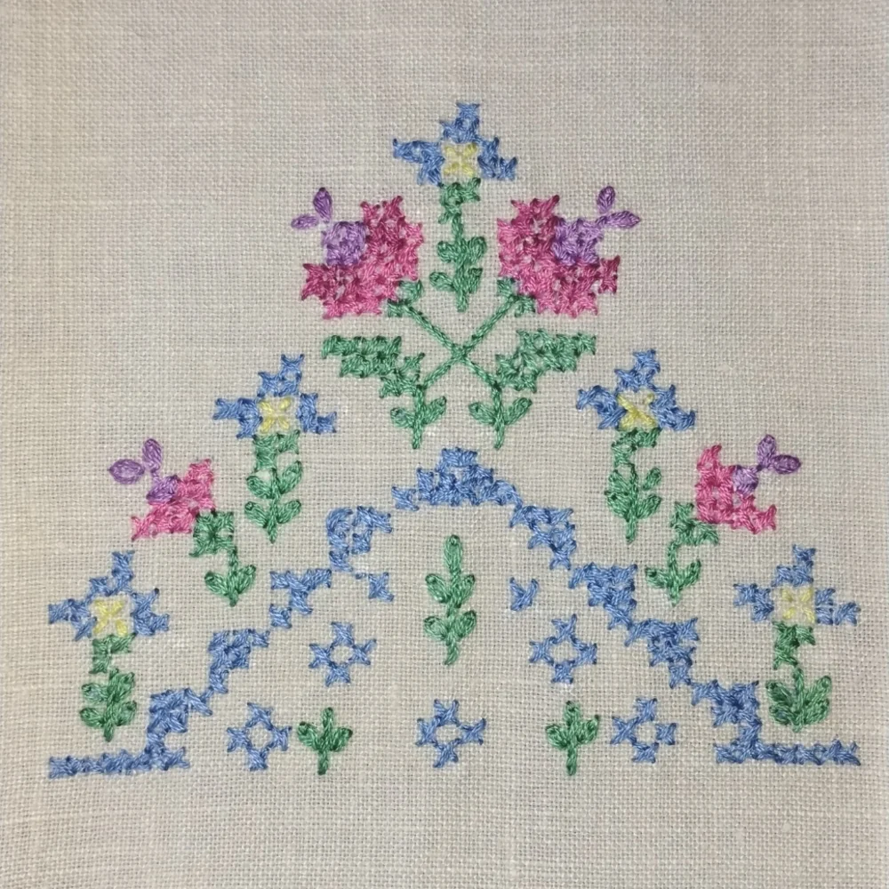 Vintage Linen Guest Towels